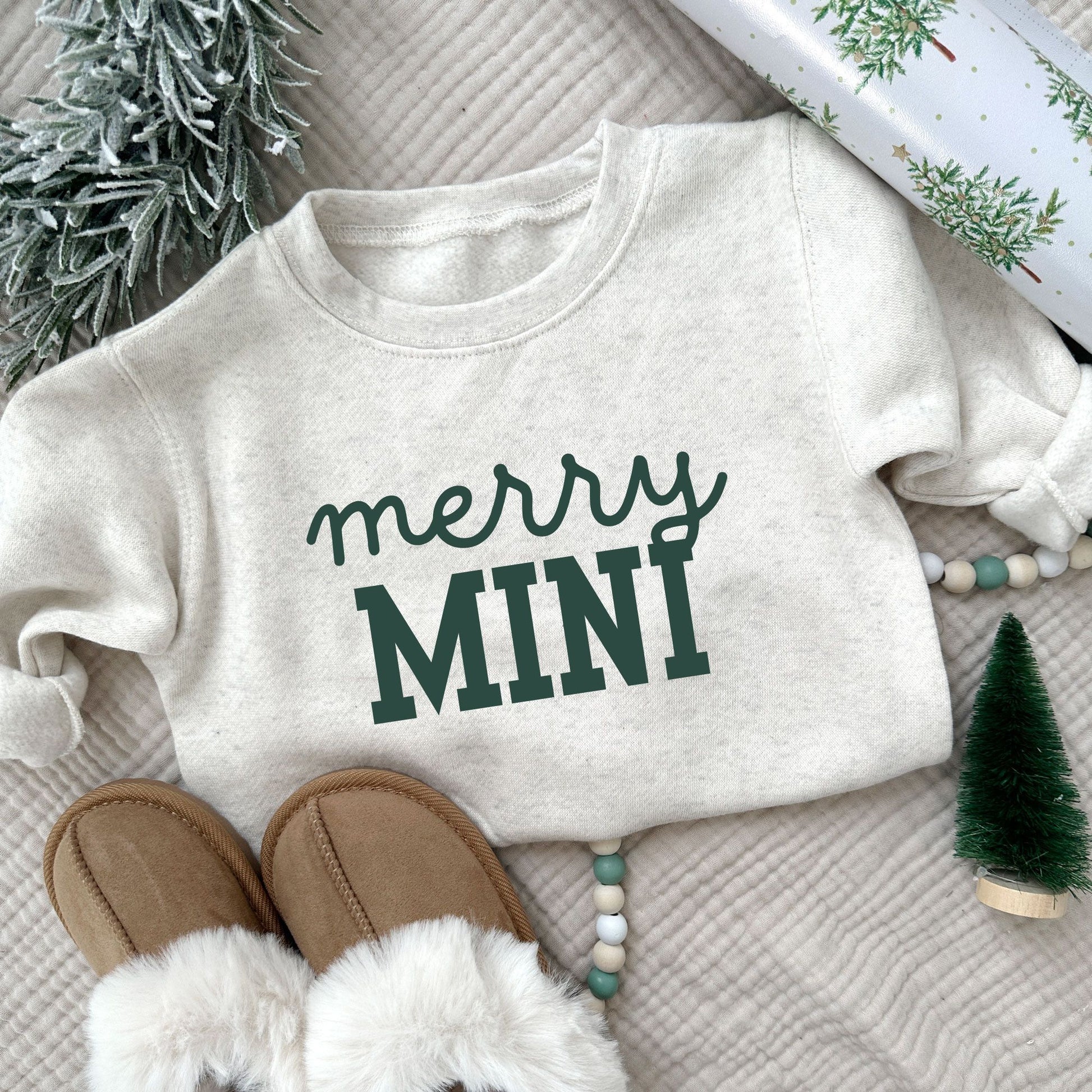 heather oatmeal crewneck with green merry mini print