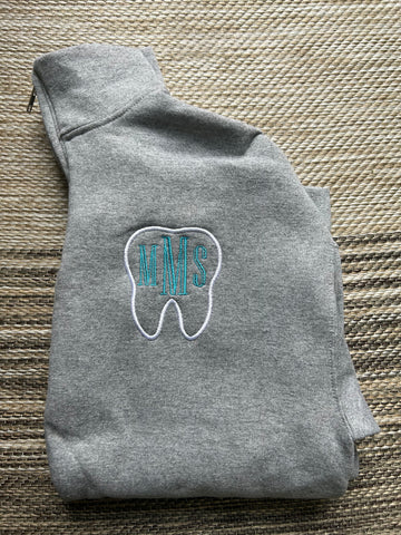 Oxford Tooth Personalized Quarter Zip Pullover Sweatshirt | Medium | MMS | Blooper