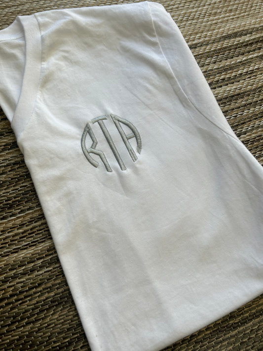 White Monogrammed Short Sleeve V-Neck Tee Shirt | Size XL | RTA | Blooper