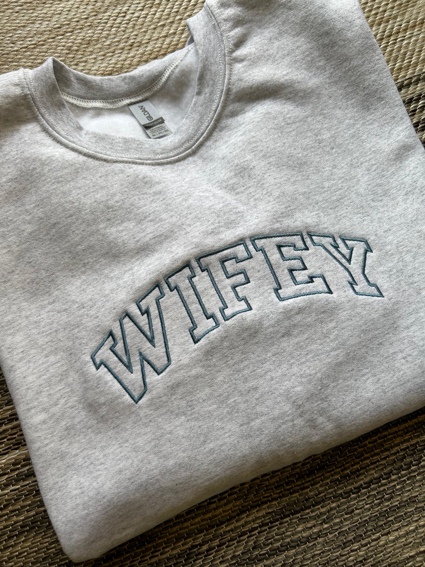 Ash WIFEY Athletic Block Crewneck Sweatshirt | 3XL | Blooper